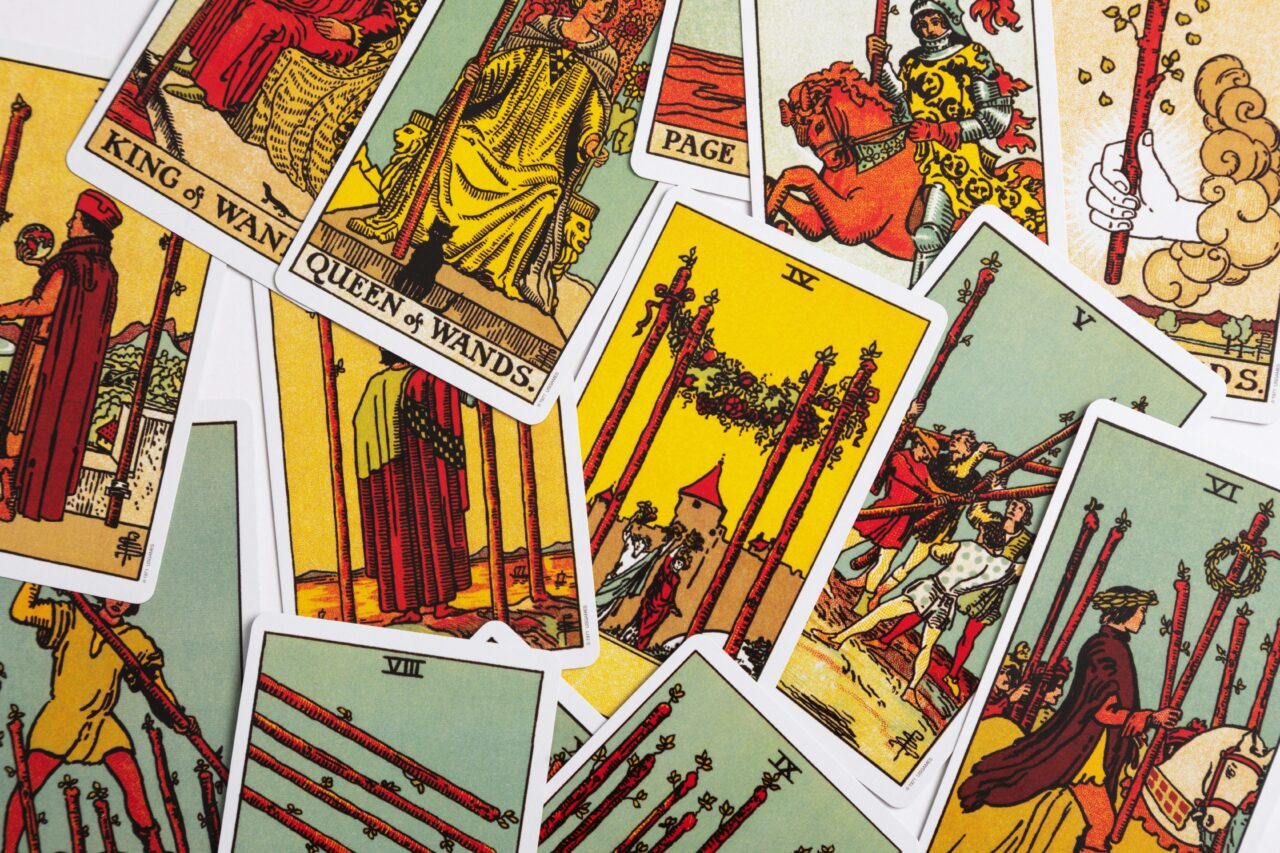 Le Tarot Persan : Un Voyage Intérieur Entre Symboles et Significations
